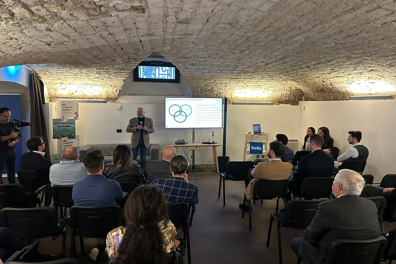 Un'immagine dell'evento ospitato nei locali di Sellalab a Salerno