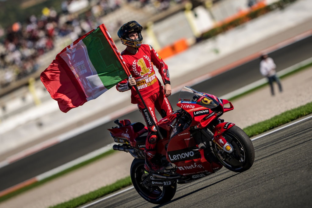 immagine Bagnaia campione del mondo con la Ducati