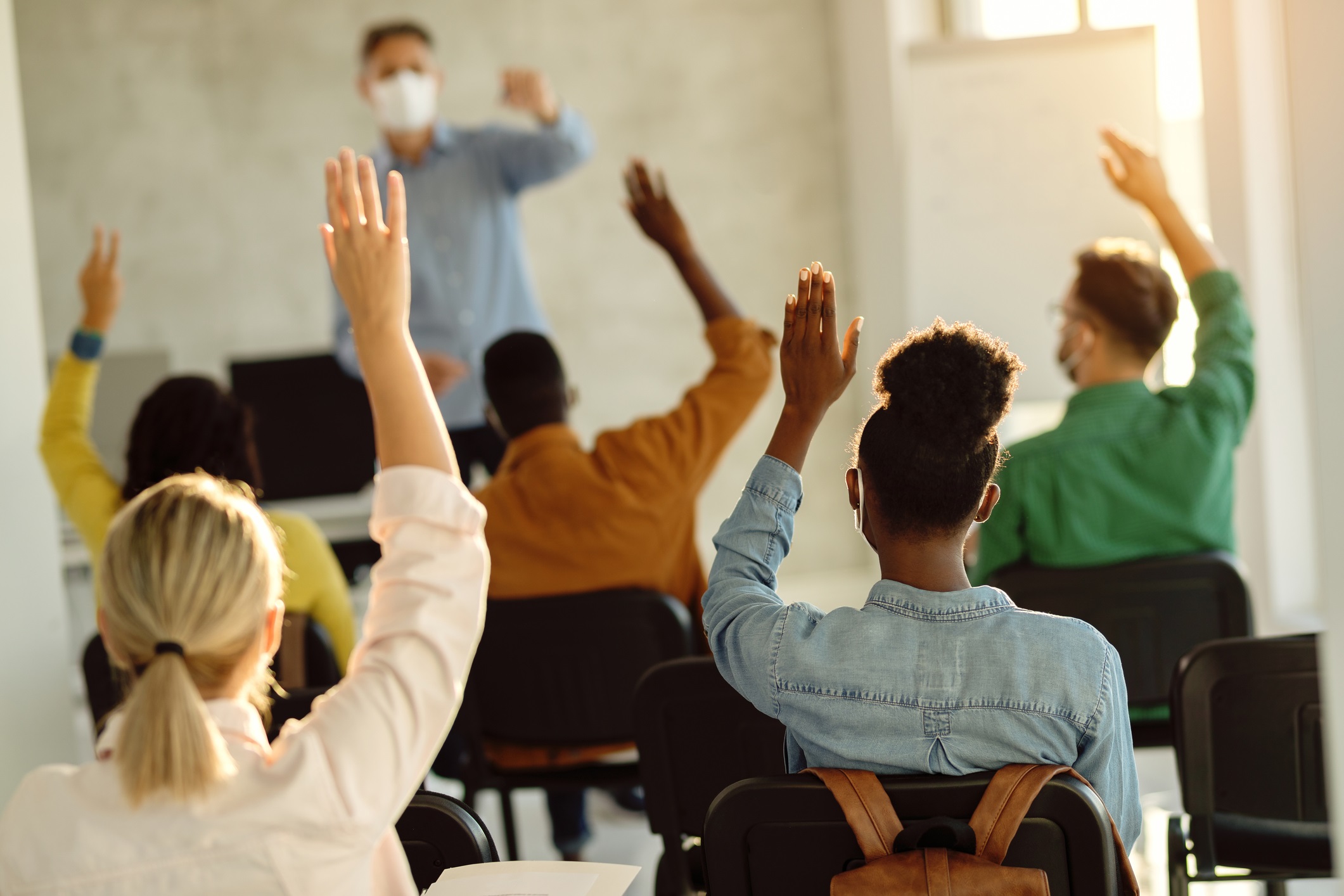immagine Educazione finanziaria: sostenibilità, previdenza e pagamenti digitali raccontati ai ragazzi delle scuole superiori