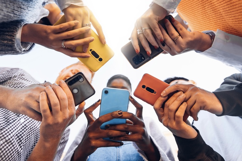 immagine Cresce l'utilizzo dei canali bancari digitali. Bonifici, pagamenti, gestione spese e investimenti: gli italiani preferiscono l'online