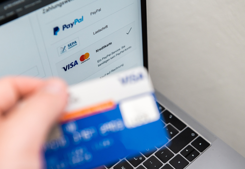 Banca Sella integra il nuovo servizio di PayPal tra i 250 disponibili per gli acquisti online (Photo by Silas Stein/picture alliance via Getty Images)