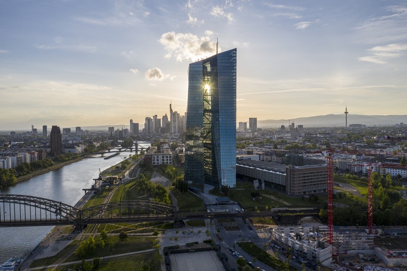 immagine La Bce apre all'adozione dell'euro digitale