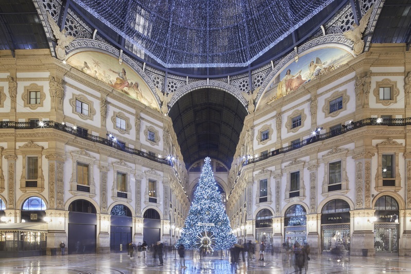 L albero Di Swarovski A Milano SellaInsights