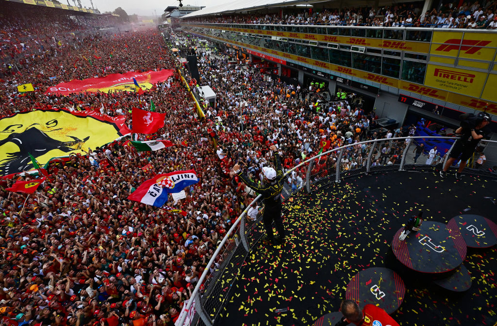 Festa rossa a Monza