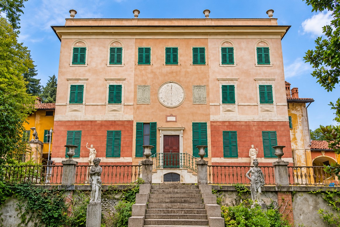 Appunti d'Archivio | Le storie che abitano Villa Rosazza. Sulle tracce di Amedeo Avogadro, il conte che vedeva l’invisibile